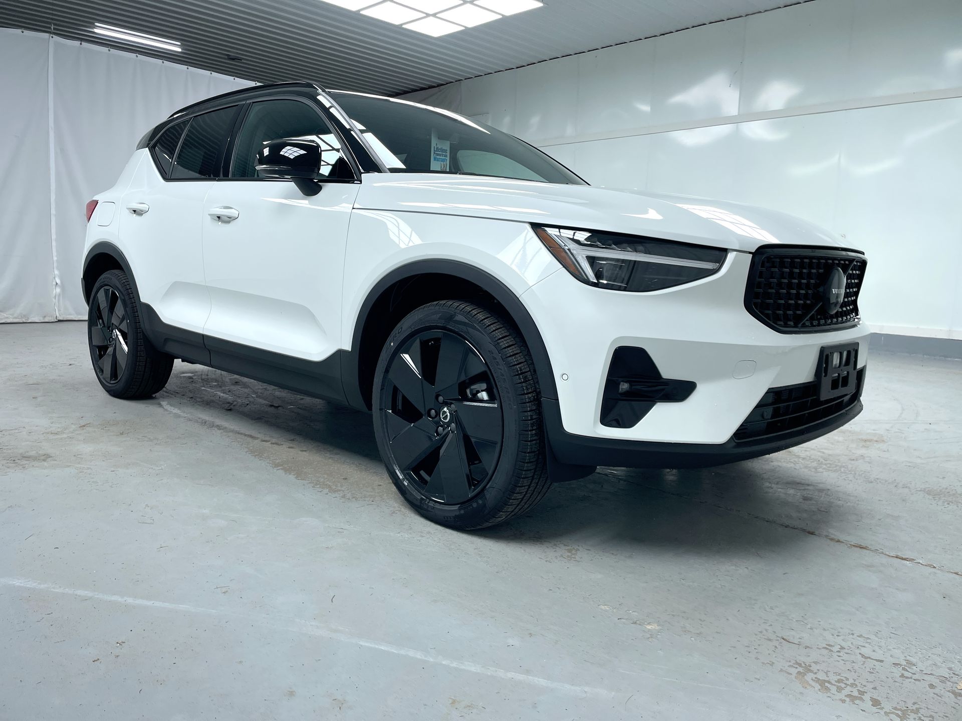 2026 Volvo XC40 Ultra Black Edition