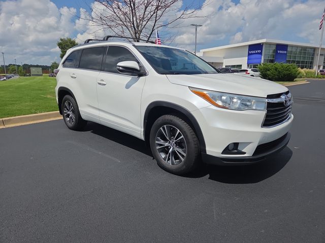 2016 Toyota Highlander