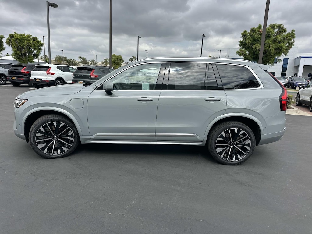 New 2026 Volvo XC90 plug-in hybrid T8 Ultra 7-Seater SUV