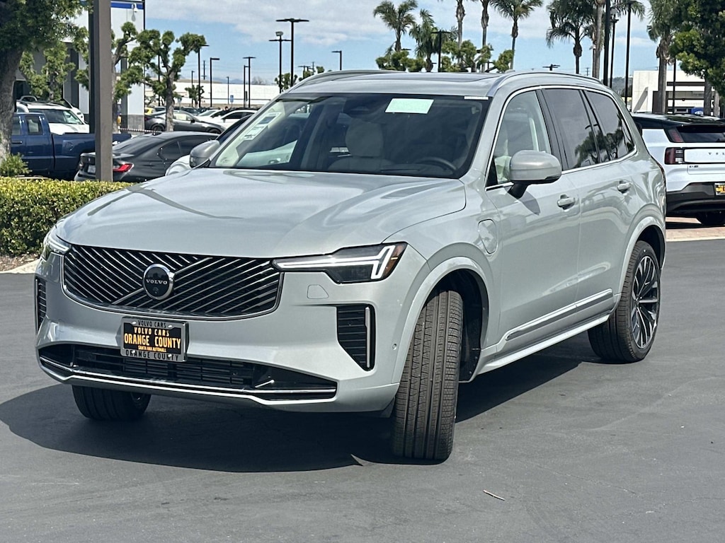 New 2026 Volvo XC90 plug-in hybrid T8 Ultra 7-Seater SUV