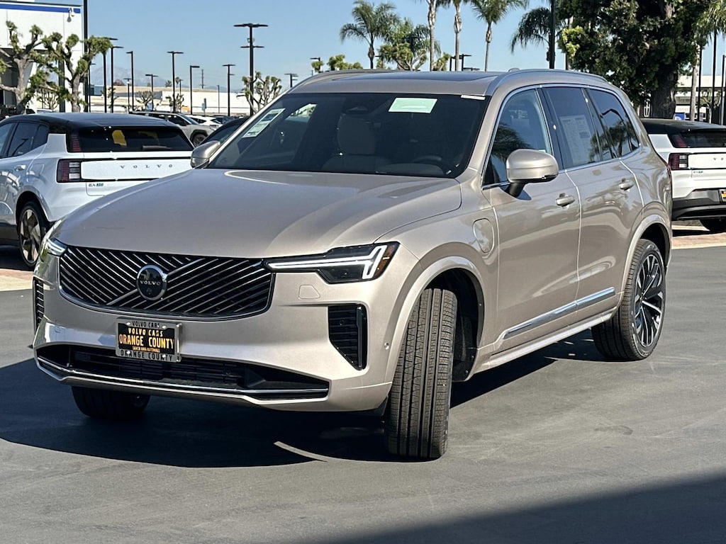 New 2026 Volvo XC90 plug-in hybrid T8 Plus 7-Seater SUV