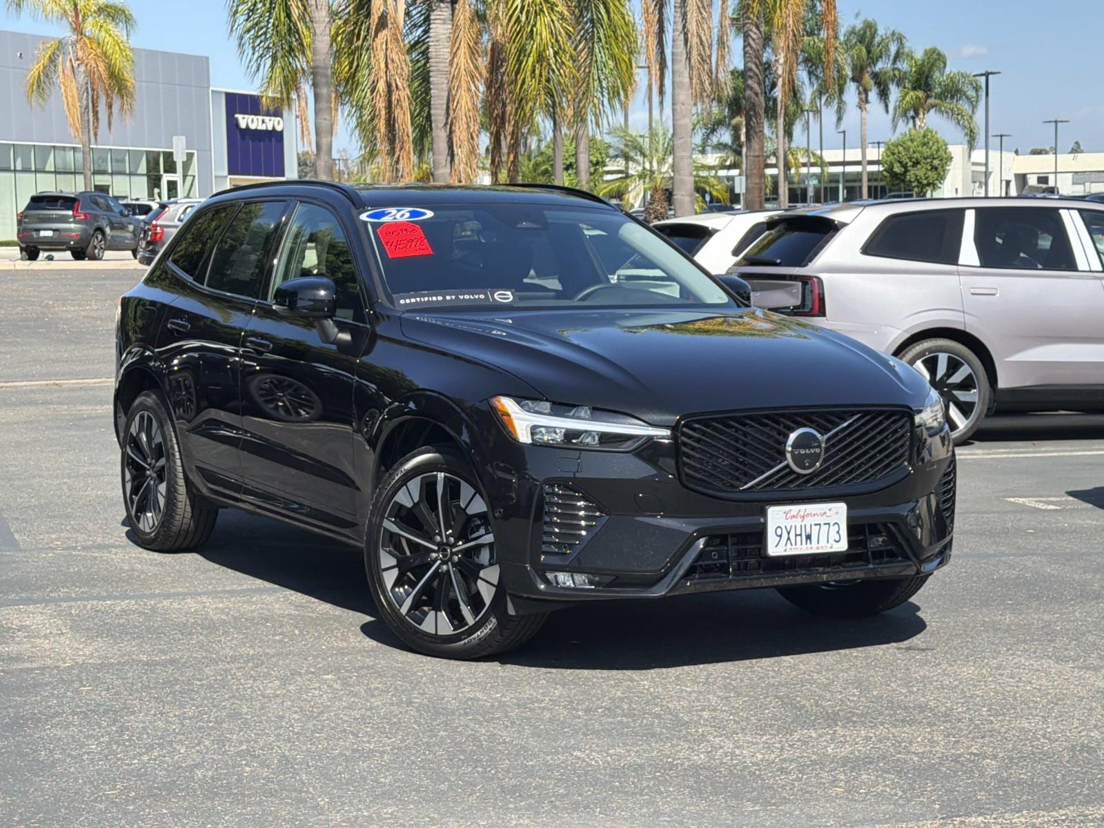 2026 Volvo XC60 Plus