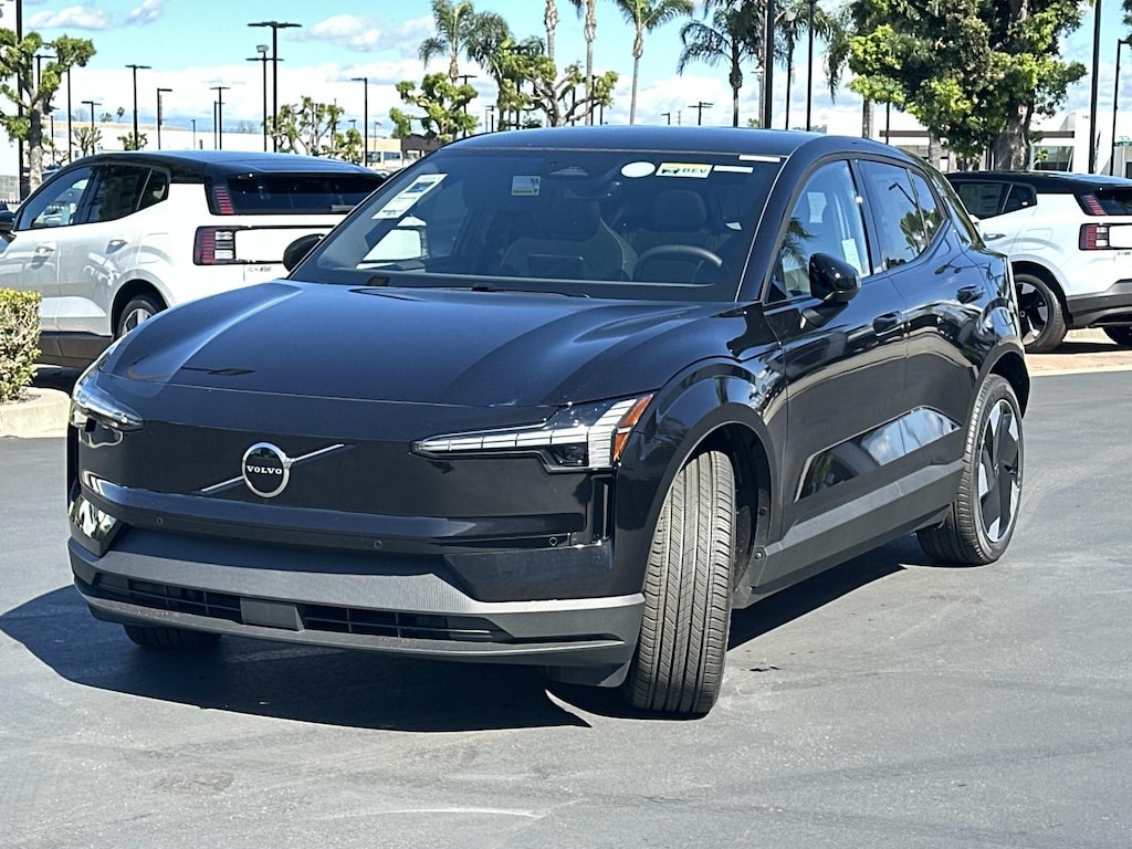 New 2026 Volvo EX30 Twin Motor Plus SUV