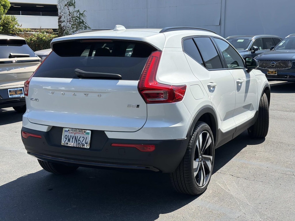 Used 2026 Volvo XC40 B5 Ultra SUV