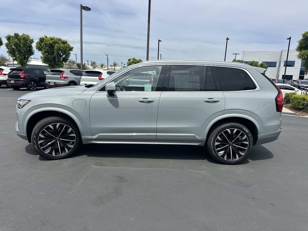 New 2026 Volvo XC90 plug-in hybrid T8 Ultra 7-Seater SUV