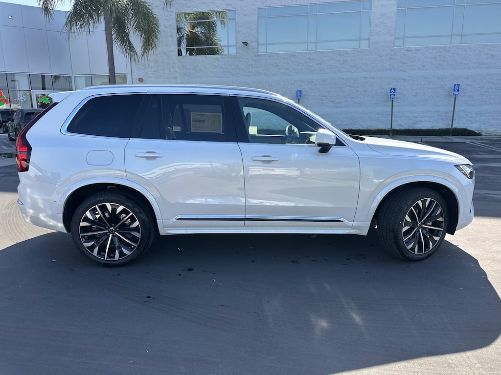 New 2026 Volvo XC90 B6 Plus 7-Seater SUV