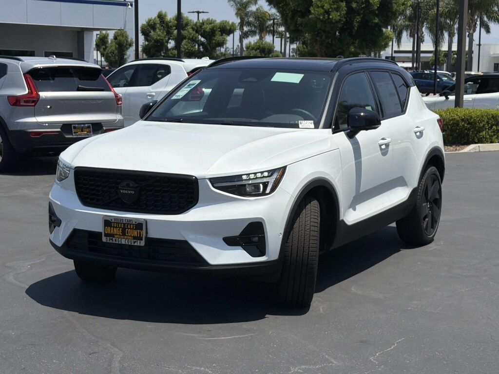 New 2026 Volvo XC40 B5 Ultra Black Edition SUV
