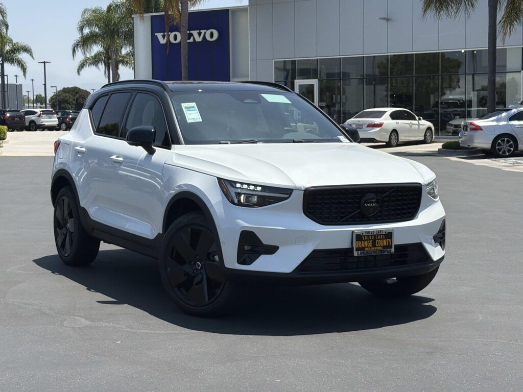 New 2026 Volvo XC40 B5 Ultra Black Edition SUV