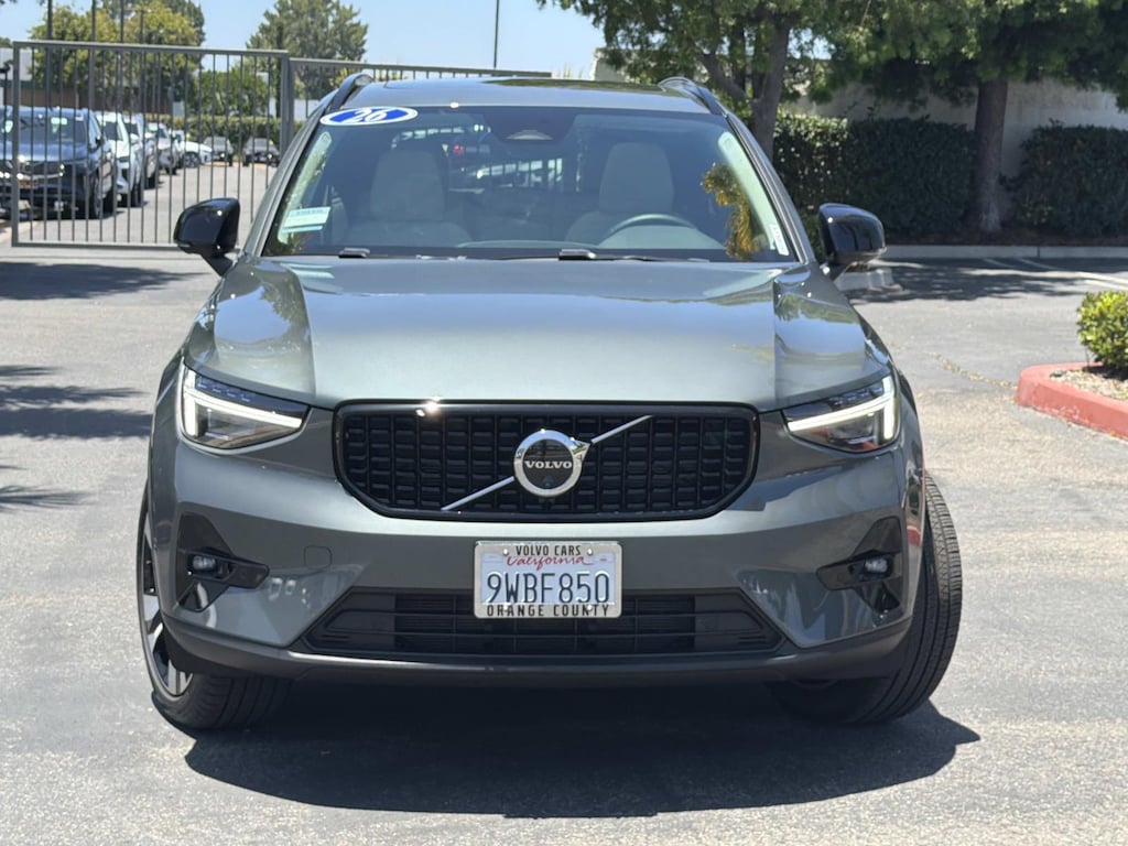 Used 2026 Volvo XC40 B5 AWD Ultra Sport Utility
