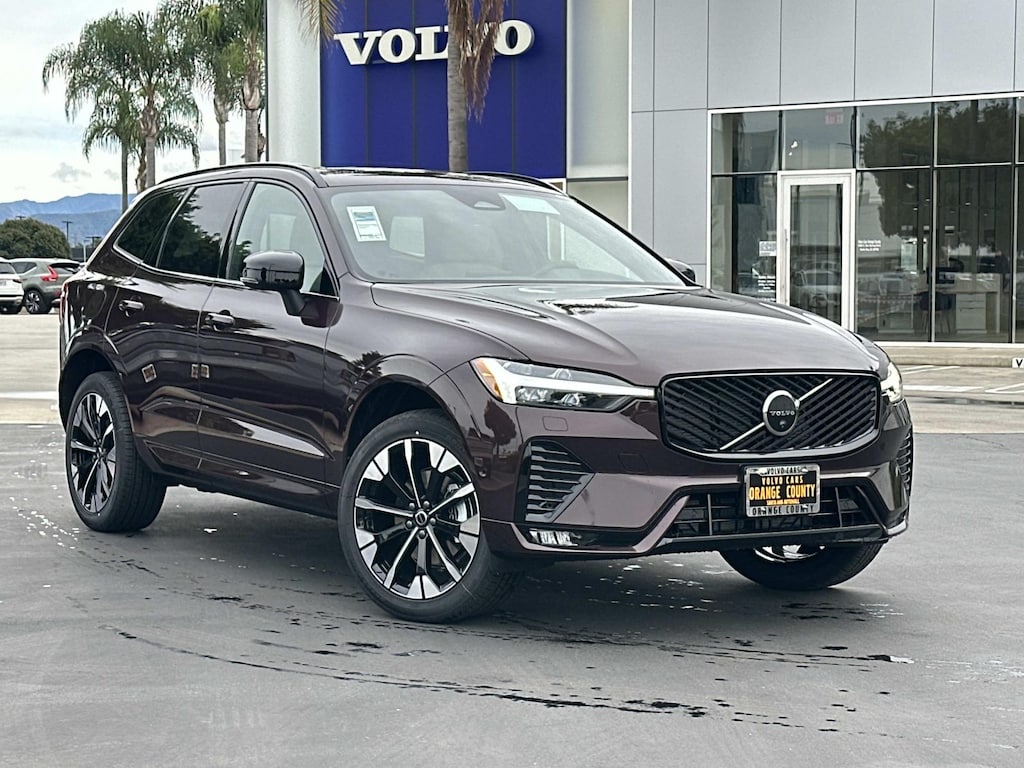 New 2026 Volvo XC60 B5 Plus SUV