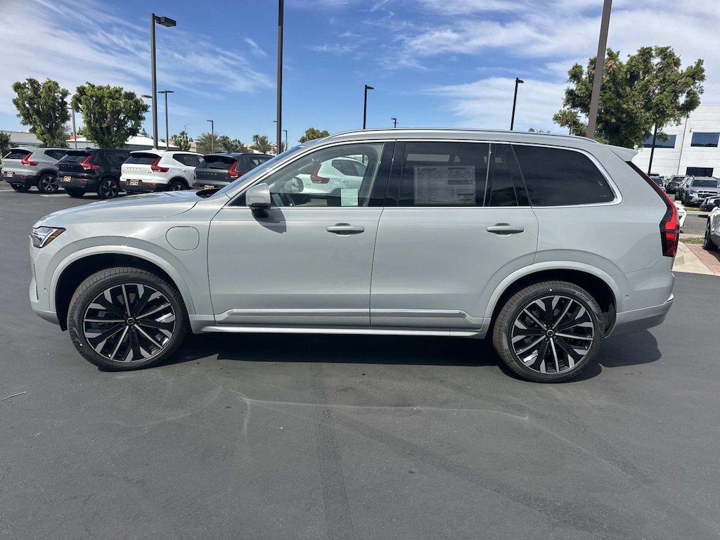 New 2026 Volvo XC90 plug-in hybrid T8 Ultra 7-Seater SUV
