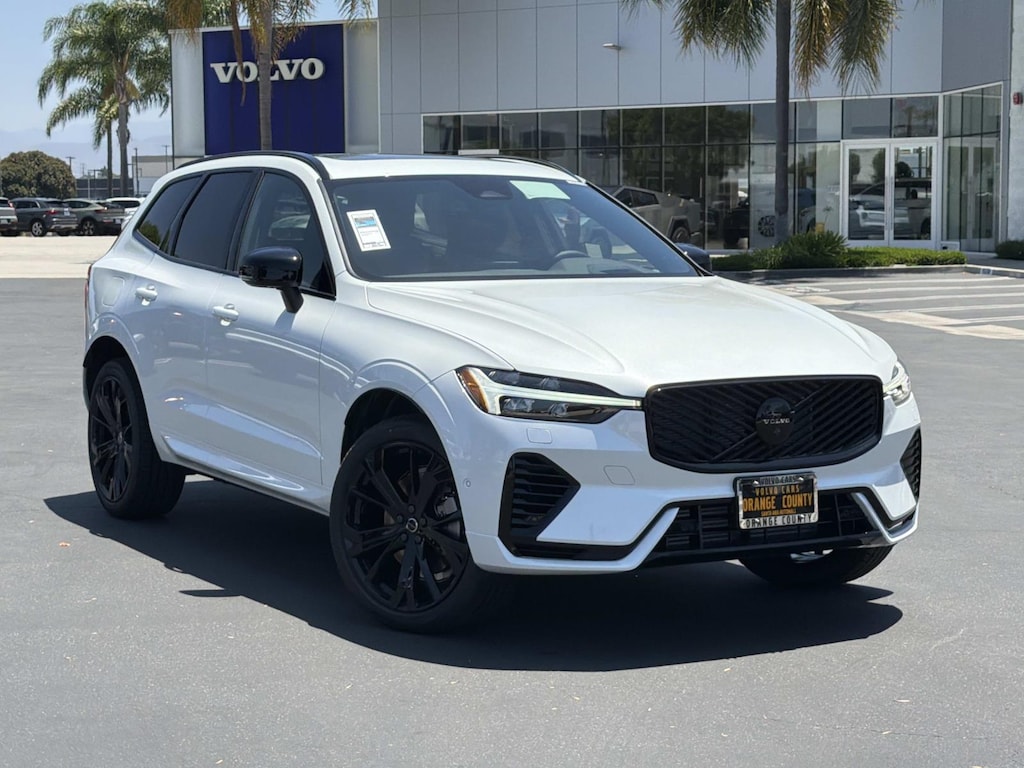 New 2026 Volvo XC60 plug-in hybrid T8 Ultra Black Edition SUV