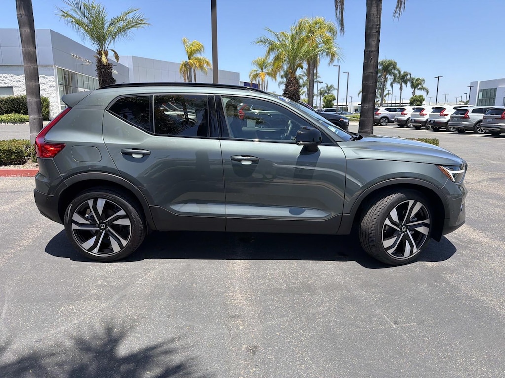 Used 2026 Volvo XC40 B5 AWD Ultra Sport Utility