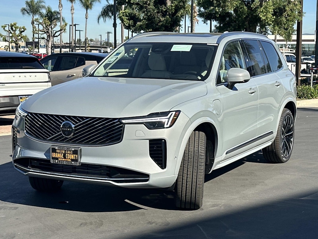 New 2026 Volvo XC90 plug-in hybrid T8 Ultra 7-Seater SUV