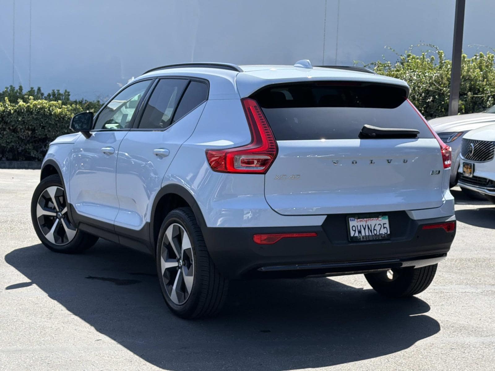 2026 Volvo XC40 Plus - Photo 7