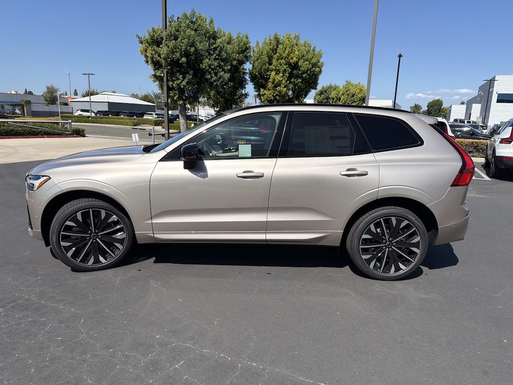 New 2027 Volvo XC60 B5 Ultra SUV