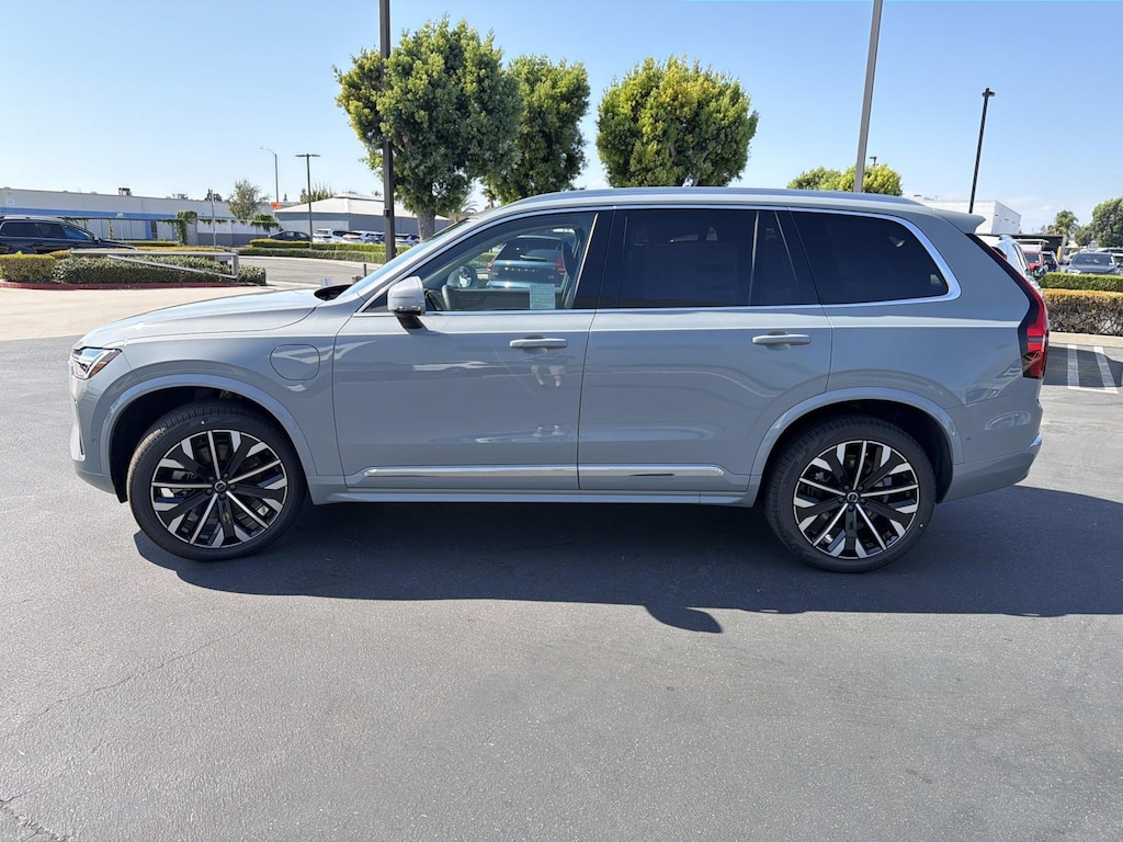 New 2026 Volvo XC90 plug-in hybrid T8 Ultra 7-Seater SUV