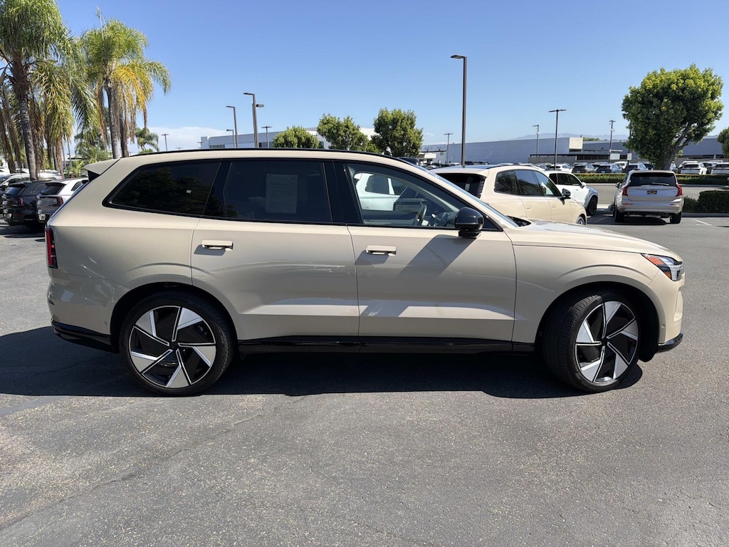 Certified 2025 Volvo EX90 Twin Motor Performance Ultra 7-Seater Sport Utility