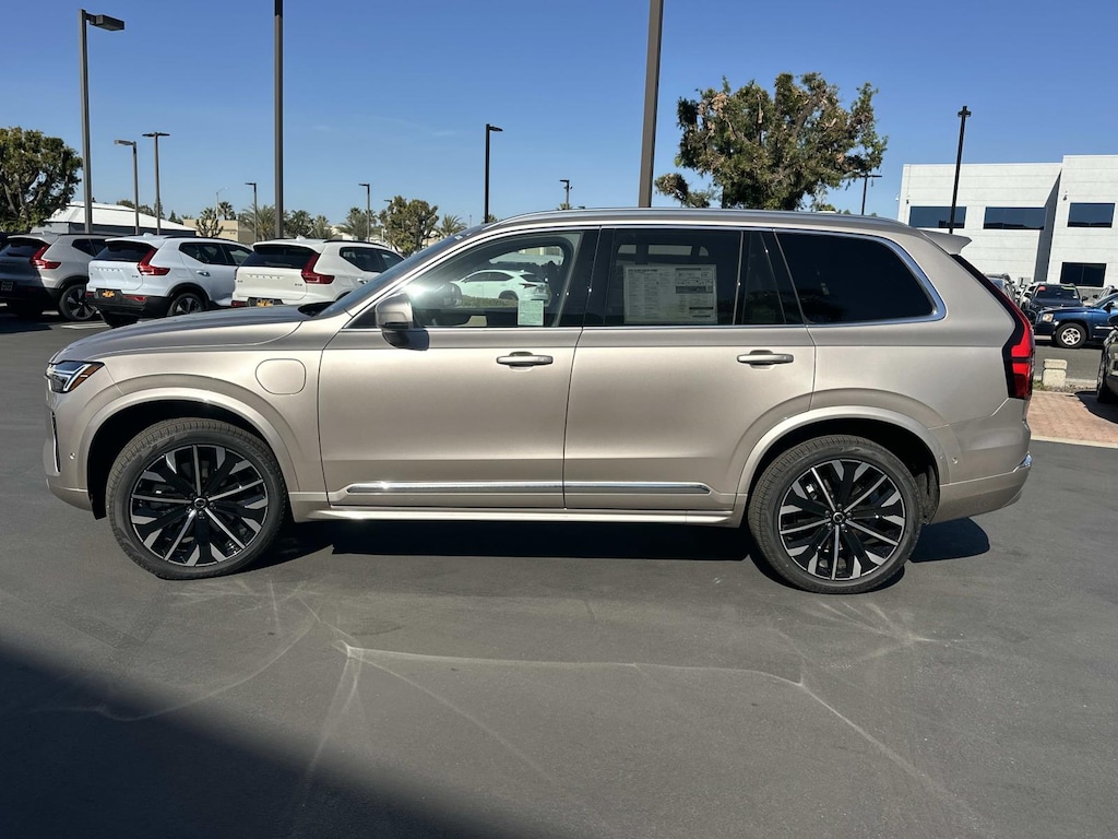 New 2026 Volvo XC90 plug-in hybrid T8 Plus 7-Seater SUV