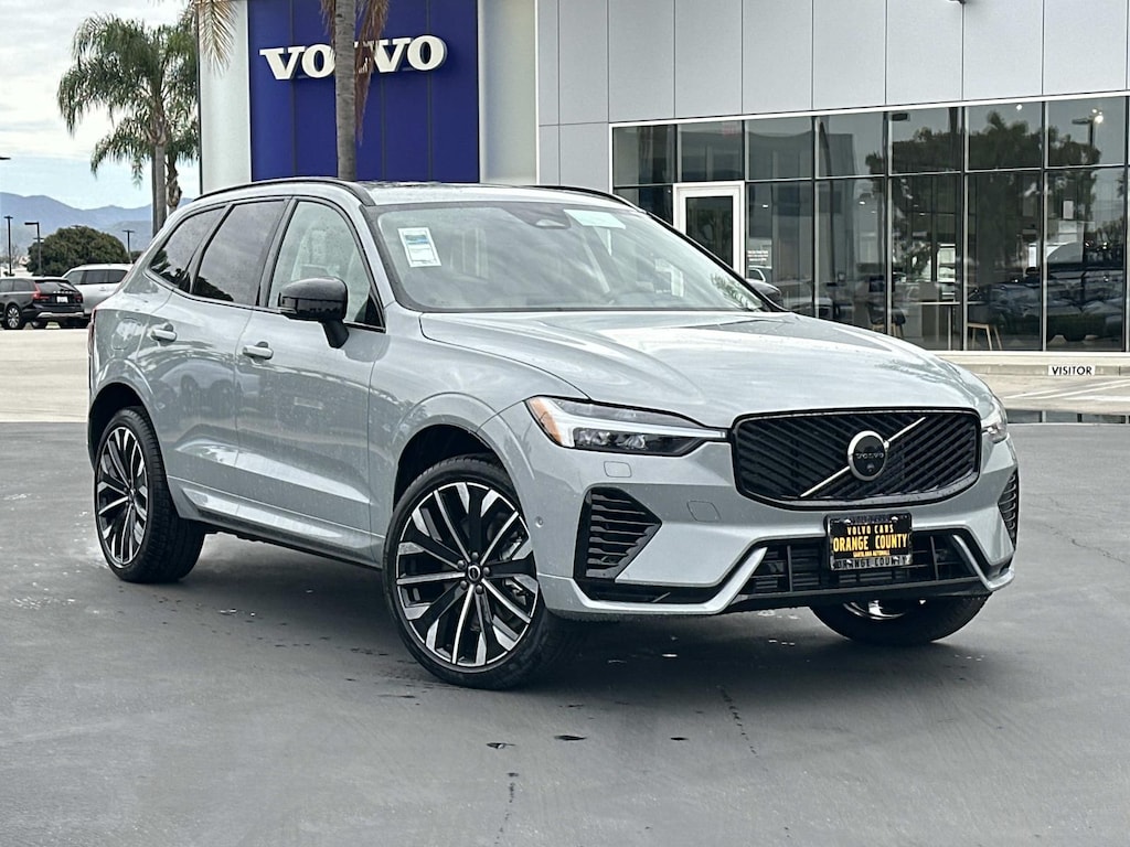 New 2026 Volvo XC60 plug-in hybrid T8 Ultra SUV