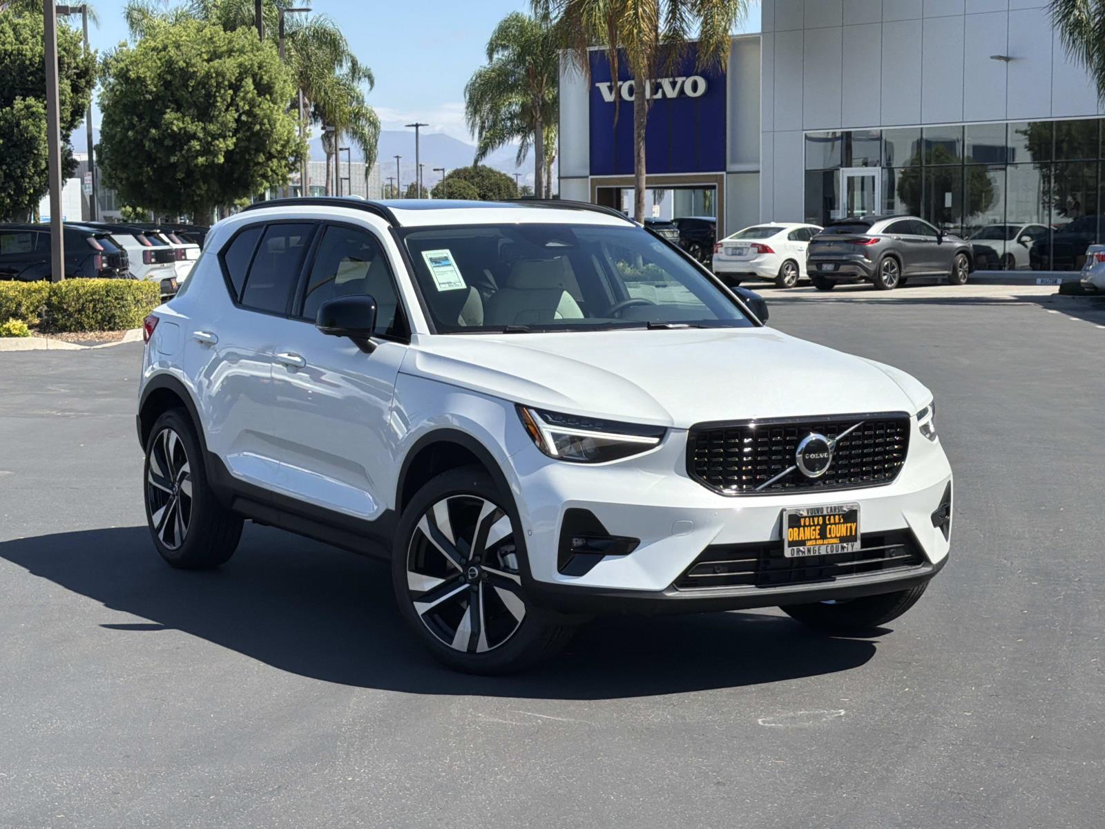 New 2026 Volvo XC40 B5 Plus SUV