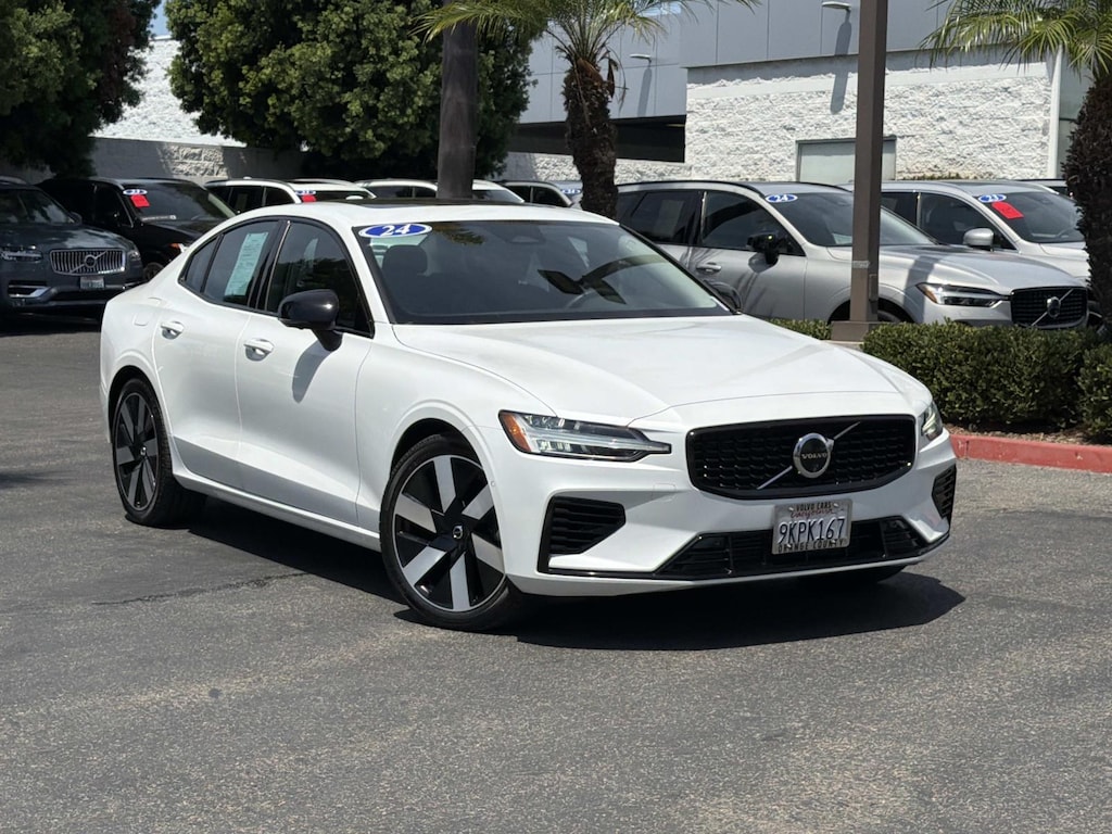Certified 2024 Volvo S60 Recharge Plug-In Hybrid T8 eAWD PHEV Plus Dark Theme Car
