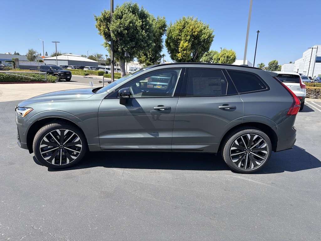 New 2027 Volvo XC60 B5 Ultra SUV