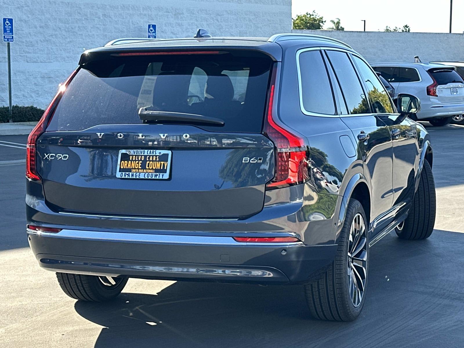 New 2026 Volvo XC90 B6 Plus 7-Seater SUV