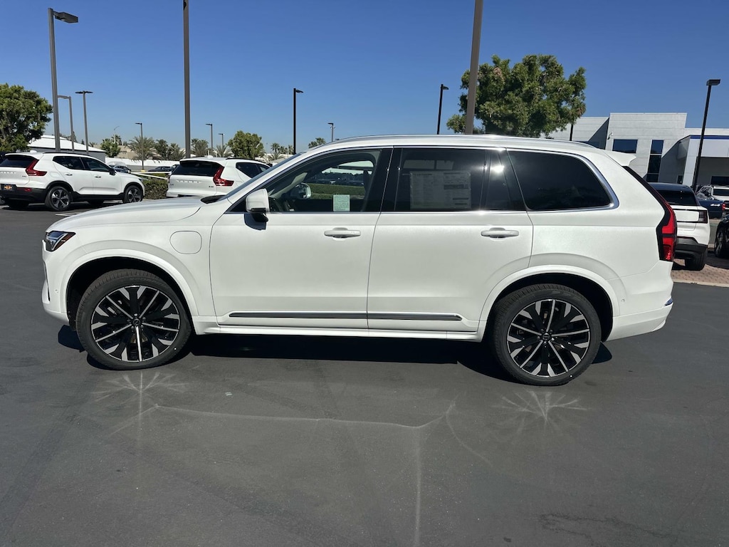 New 2026 Volvo XC90 plug-in hybrid T8 Ultra 7-Seater SUV