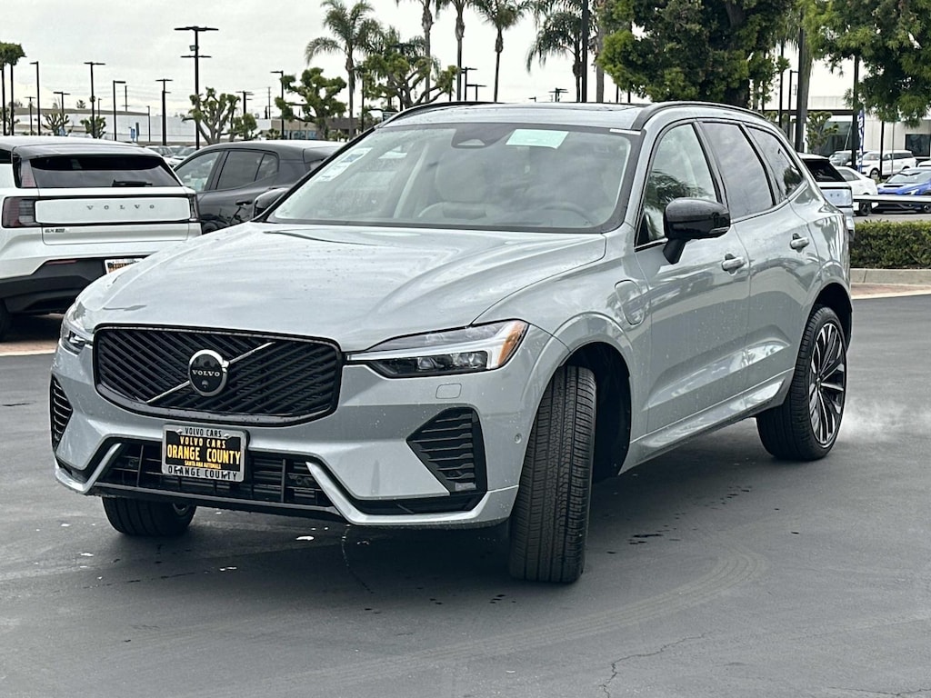 New 2026 Volvo XC60 plug-in hybrid T8 Ultra SUV