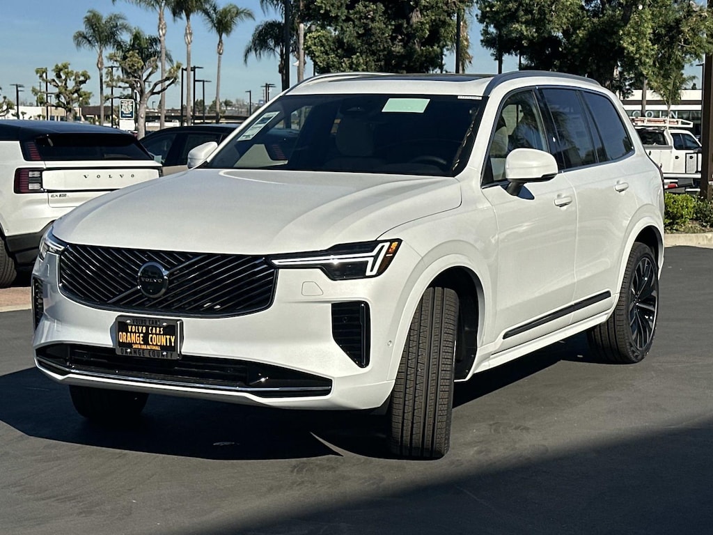 New 2026 Volvo XC90 B6 Plus 7-Seater SUV