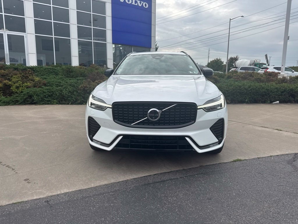 Used 2025 Volvo XC60 B5 Plus SUV