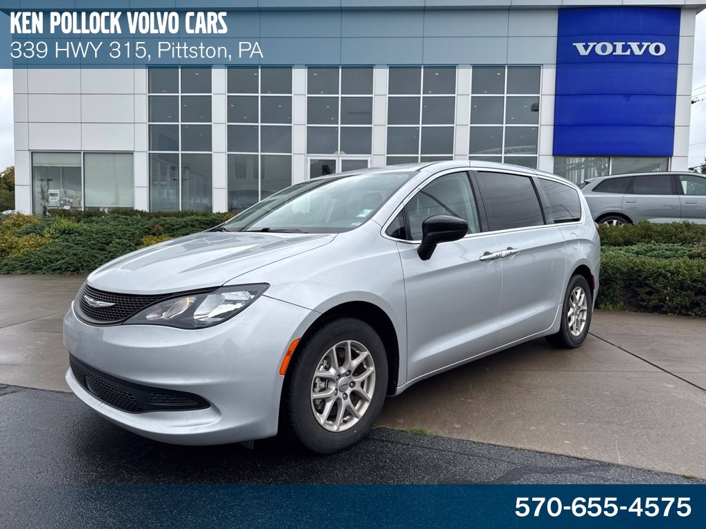 2024 Chrysler Voyager