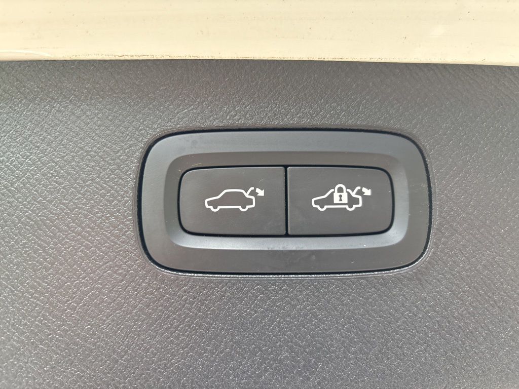 2023 Volvo XC90 Plus - Photo 36