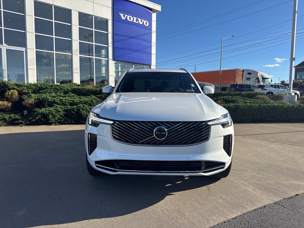 New 2027 Volvo XC90 plug-in hybrid T8 Plus 6-Seater SUV