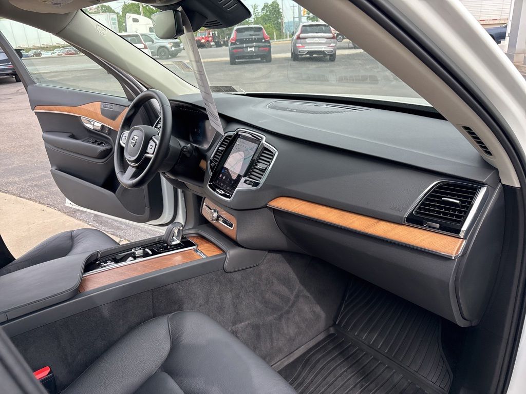 2023 Volvo XC90 Plus - Photo 30