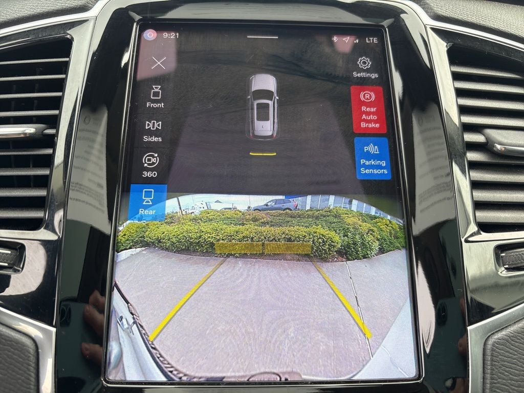 2023 Volvo XC90 Plus - Photo 18