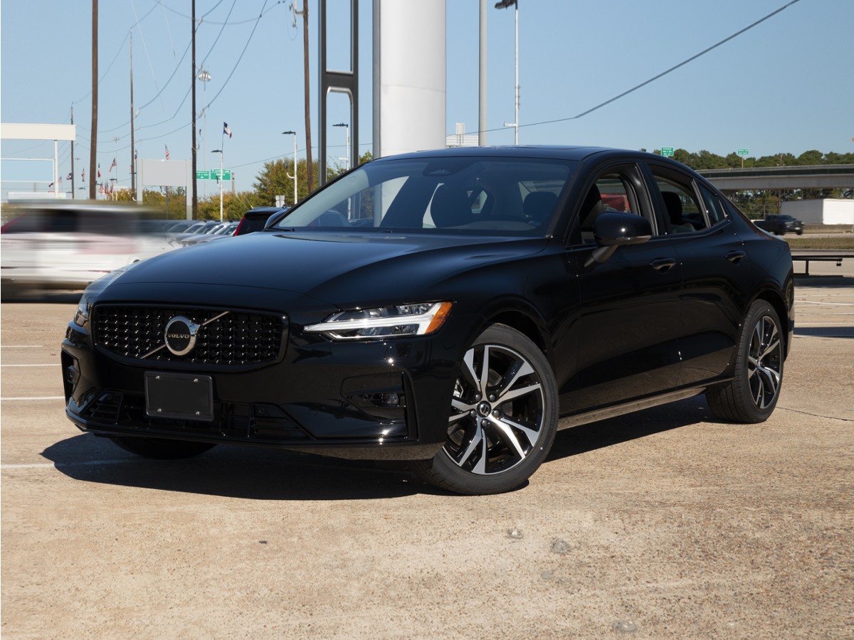 Used 2024 Volvo S60 B5 Core Dark Theme Sedan