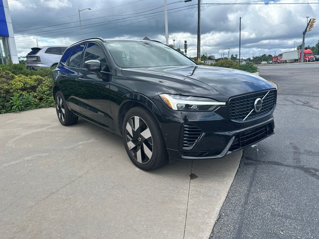 Certified 2025 Volvo XC60 Plug-In Hybrid T8 Plus SUV