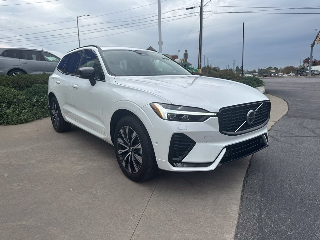 Used 2025 Volvo XC60 B5 Plus SUV