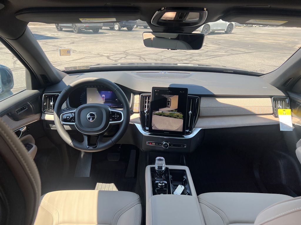 2026 Volvo XC90 Plus - Photo 30