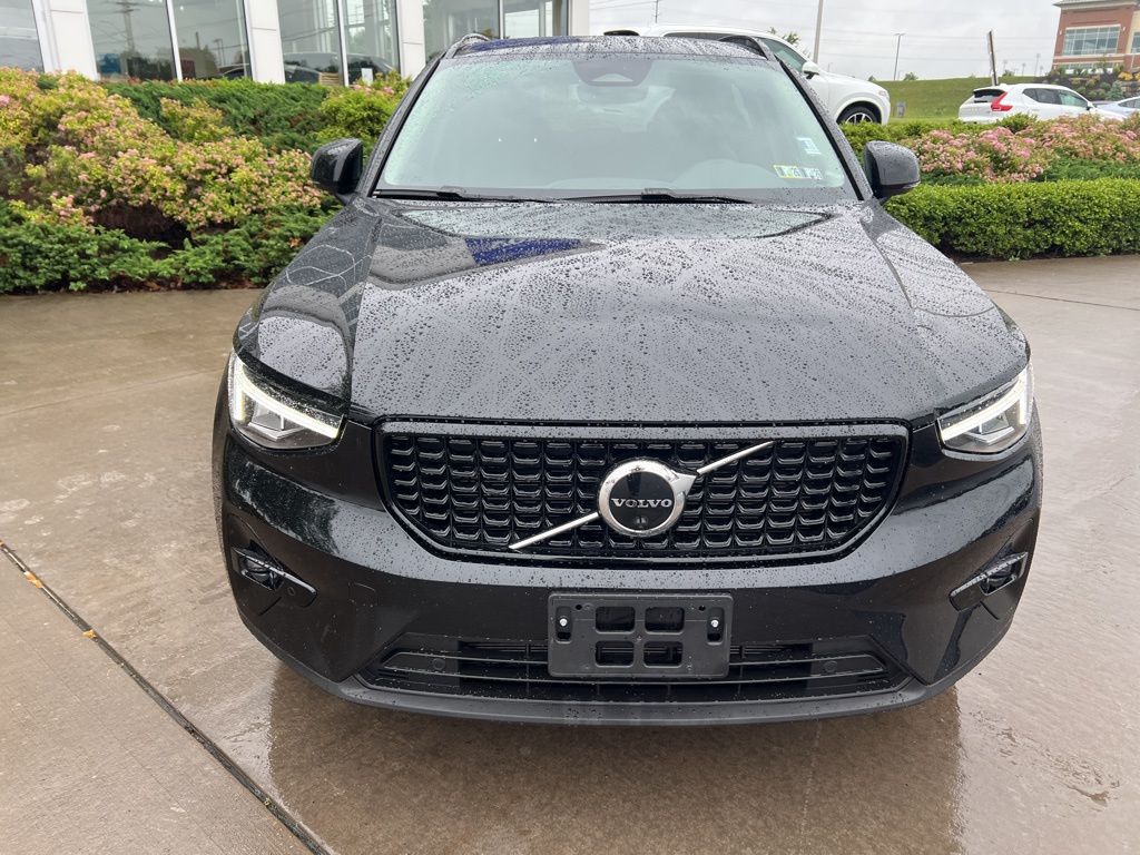 2023 Volvo XC40 Plus - Photo 8