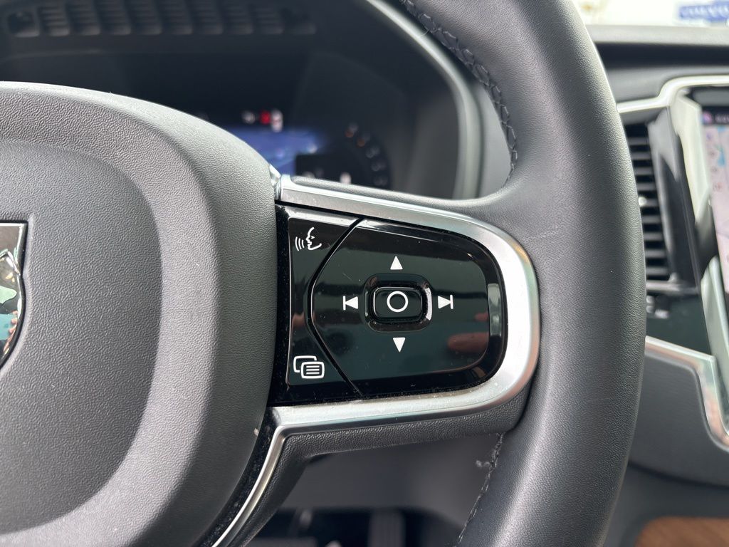 2023 Volvo XC90 Plus - Photo 16