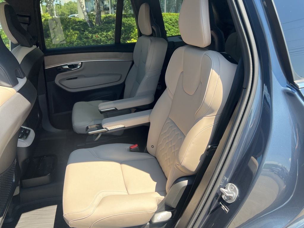 2026 Volvo XC90 Plus - Photo 28