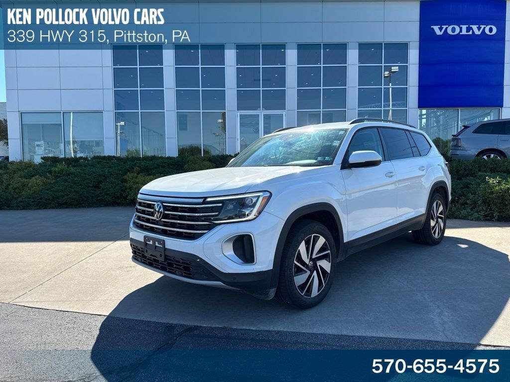 Used 2025 Volkswagen Atlas 2.0T SE w/Technology SUV