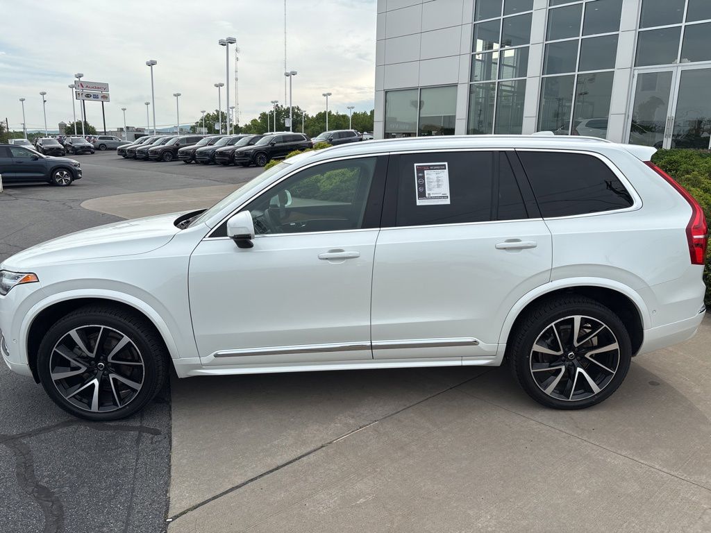 2023 Volvo XC90 Plus - Photo 9
