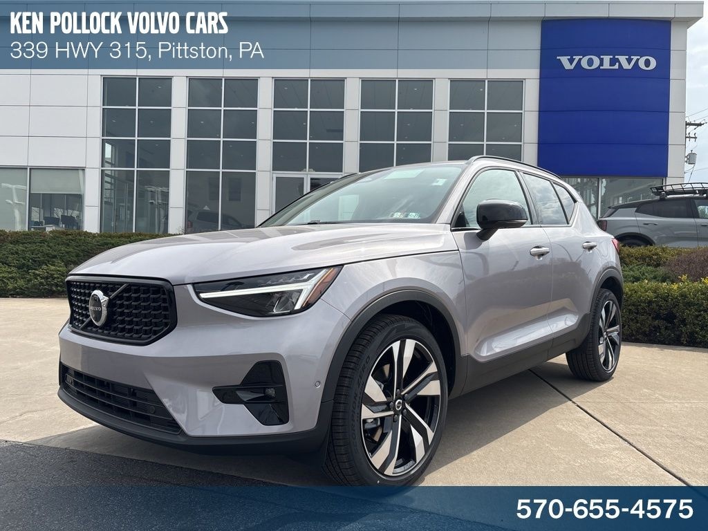 New 2026 Volvo XC40 B5 Plus SUV