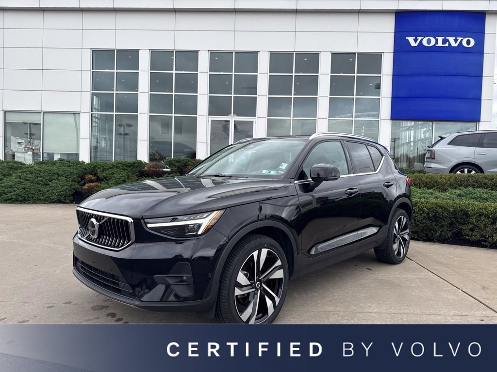 2025 Volvo XC40