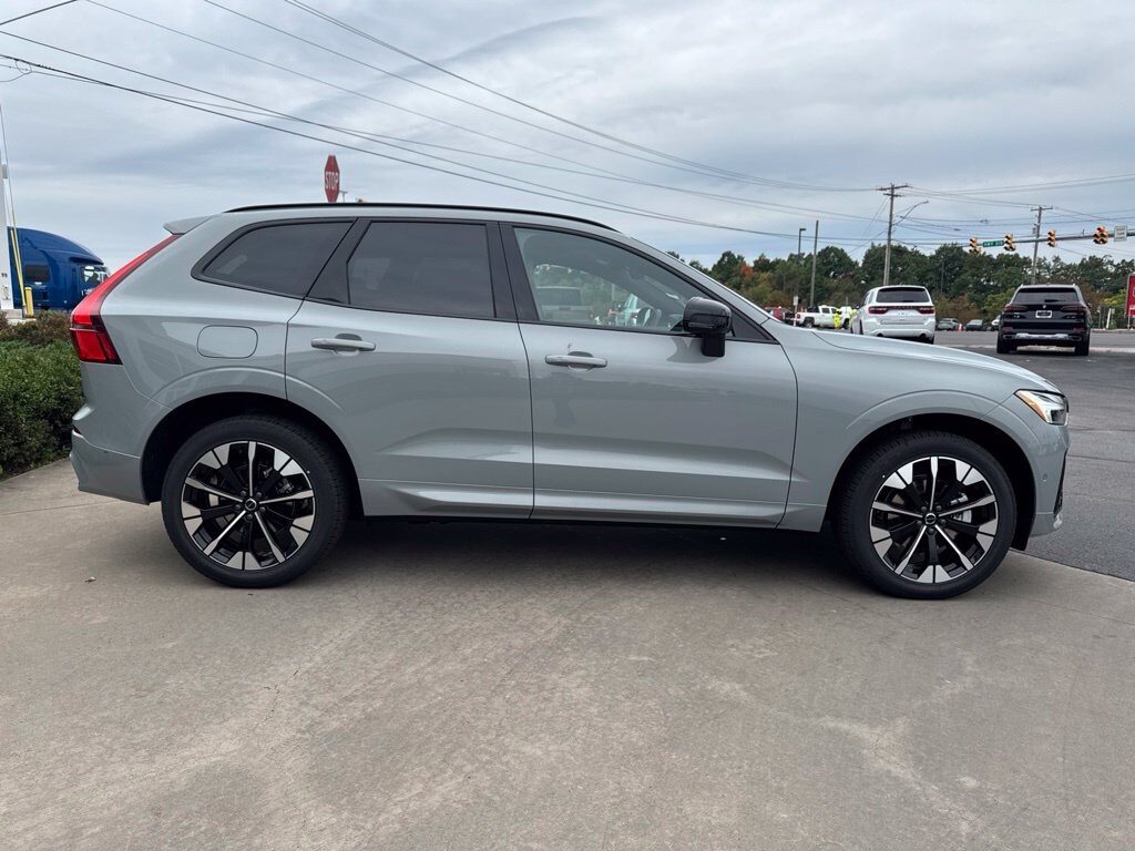 Used 2027 Volvo XC60 B5 Plus SUV