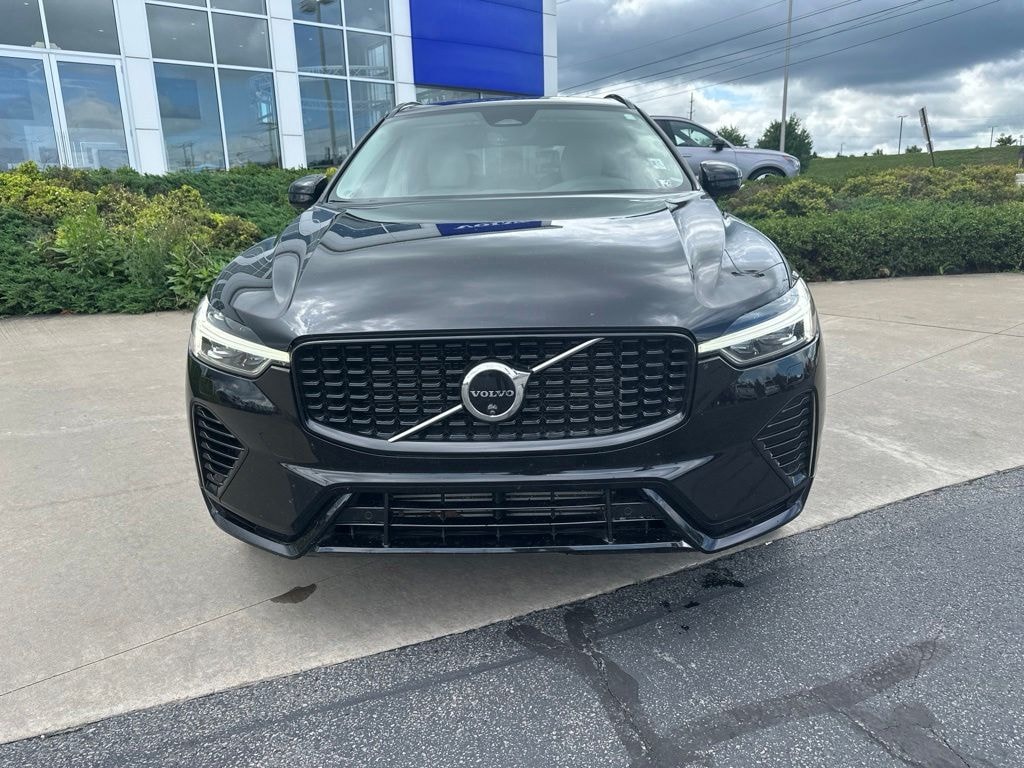 Certified 2025 Volvo XC60 Plug-In Hybrid T8 Plus SUV
